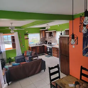  Holiday home Garfields Hiddengem